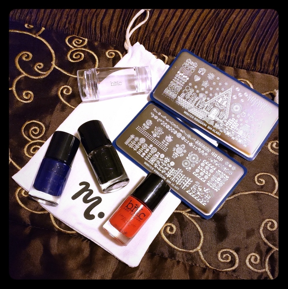Nail art bundle Maniology and Bundle Monster